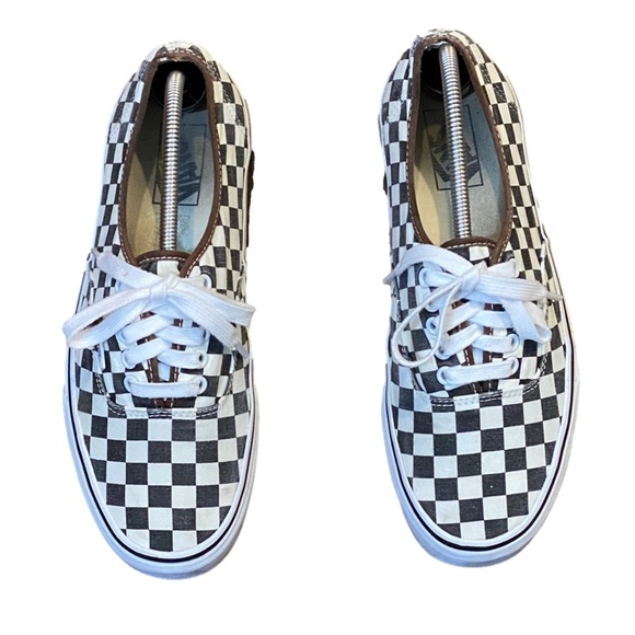 Vans Shoes - Vans Check Lace Up Sneakers - Men’s Size 9.5 Women’s Size 11